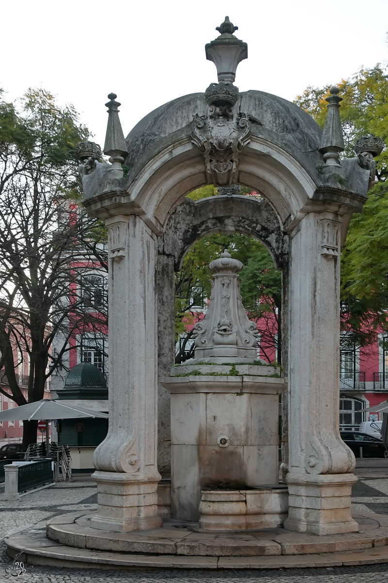 Der Chafariz do Carmo ist ein 1771 errichteter Trinkbrunnen. (Lissabon, Januar 2017)