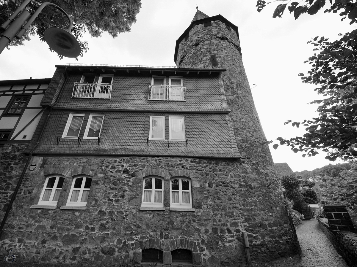 Der Dillturm an der ehemaligen Stadtmauer in Herford. (September 2012)