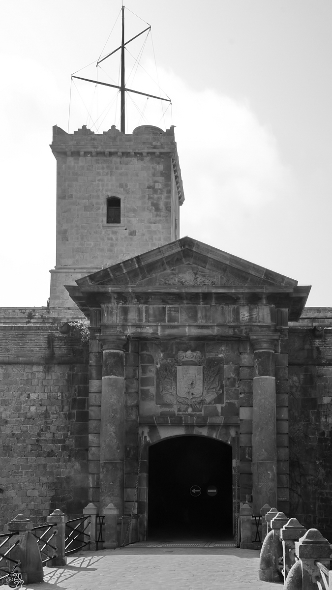 Der Eingang zum Castell de Montjuic, einer alten Militrfestung aus dem 17. Jahrhundert. (Februar 2012)