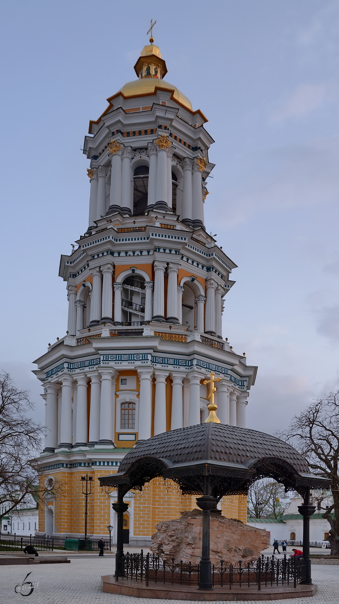 Der Glockenturm des Hhlenklosters Ende April 2016 in Kiew.