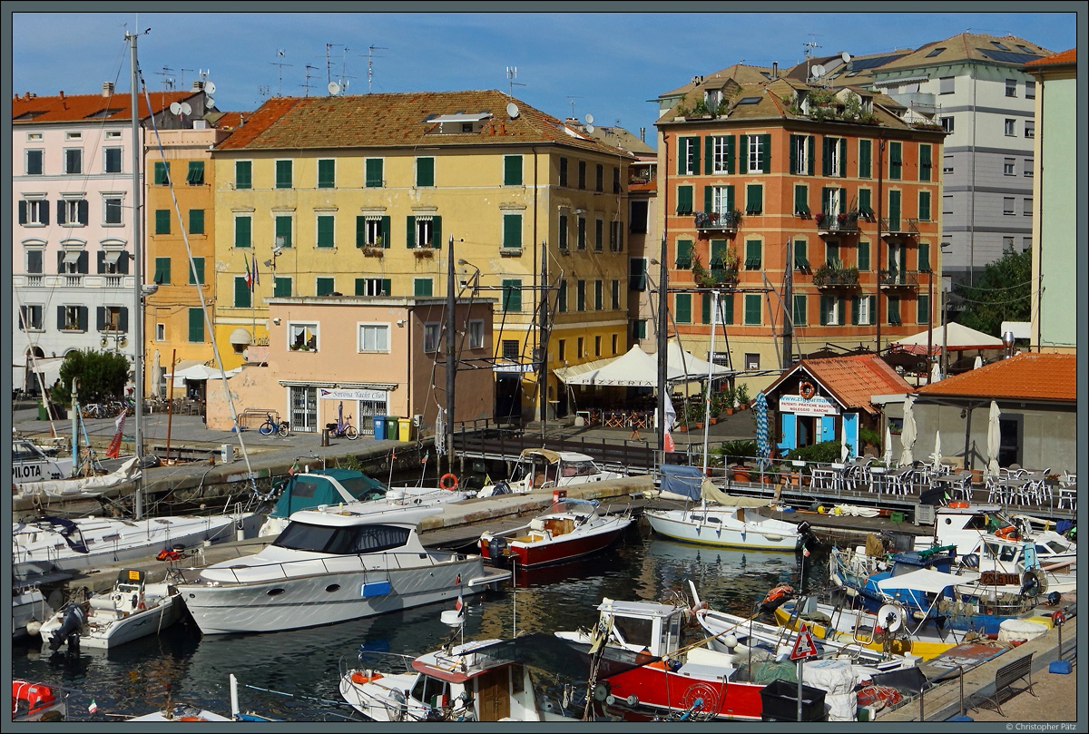 Der Hafen von Savona hat sich trotz der zunehmenden touristischen Nutzung ein authentisches Flair bewahrt. (24.09.2018)