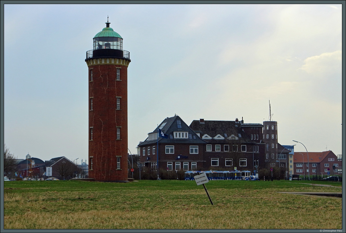 Der Hamburger Leuchtturm in Cuxhaven wurde 1802 bis 1804 errichtet und war bis 2001 in Betrieb. Er ist eines der Wahrzeichen der Stadt Cuxhaven. (12.04.2018)