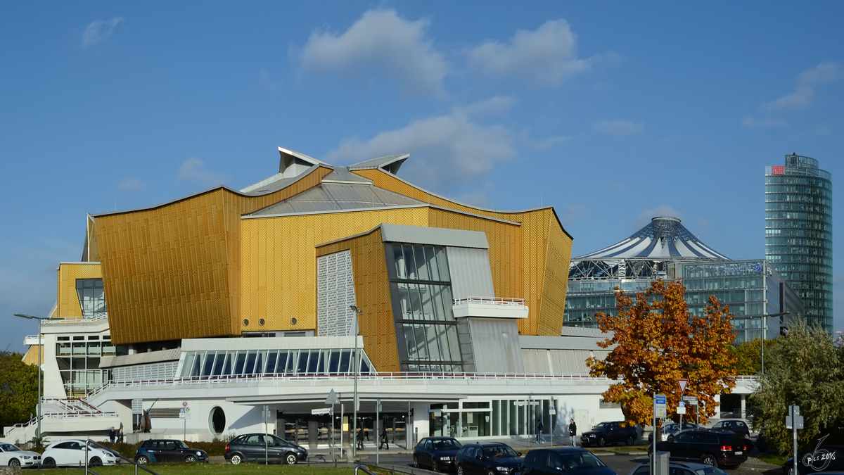 Der Kammermusiksaal der Philharmonie als Teil Berliner Kulturforums. (Oktober 2013)