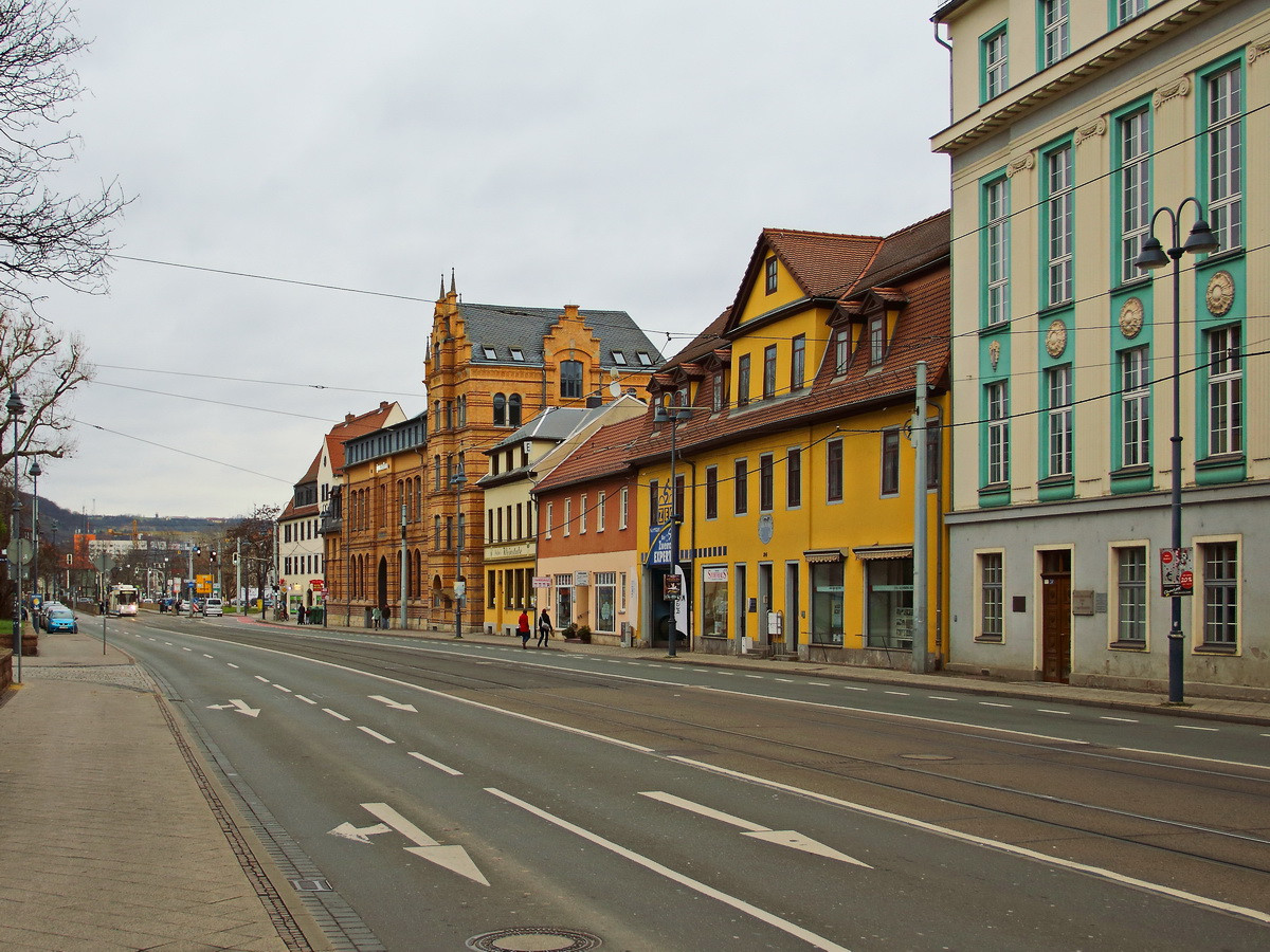 Der Lbdergraben in Jena am 09. Dezmebr 2017 gesehen in Richtung Bahnhof.