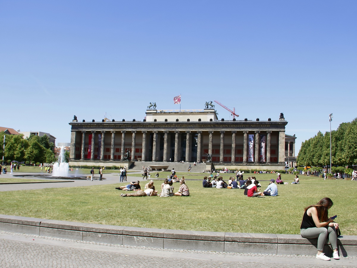 Der Lustgarten, eine gestaltete Grnanlage auf der Museumsinsel im Berliner Ortsteil Mitte am 06. Juni 2018.