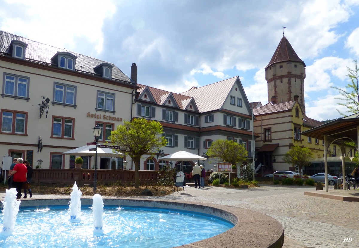 Der Mainplatz im schnen Tauber-Main-Stdtchen Wertheim. Aufgenommen im April 2014.