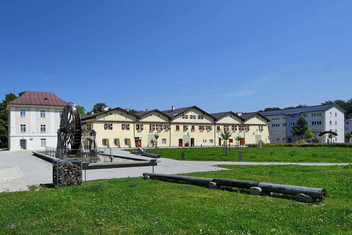 Der Salinenpark wurde im Sommer 2019 und somit 400 Jahre nach Betriebsbeginn der Traunsteiner Saline eingeweiht. (August 2020)