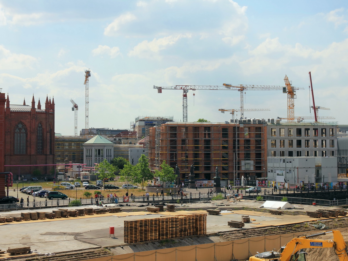 Der Schinkelplatz in Berlin Mitte gesehen am 12. Juni 2015. 