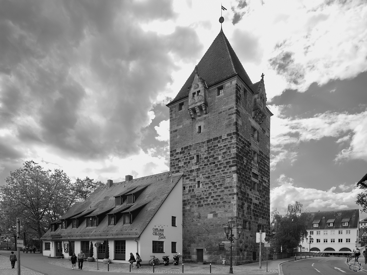 Der Schuldturm in Nrnberg wurde im Jahr 1323 errichtet. (Mai 2017)