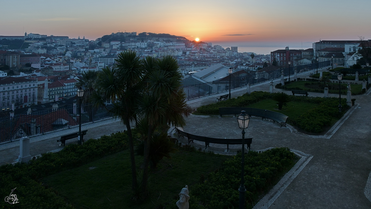 Der Sonnenaufgang verspricht einen schnen Tag. (Lissabon, Januar 2017)