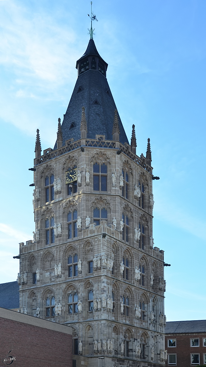 Der Turm des alten Klner Rathauses. (Oktober 2011)