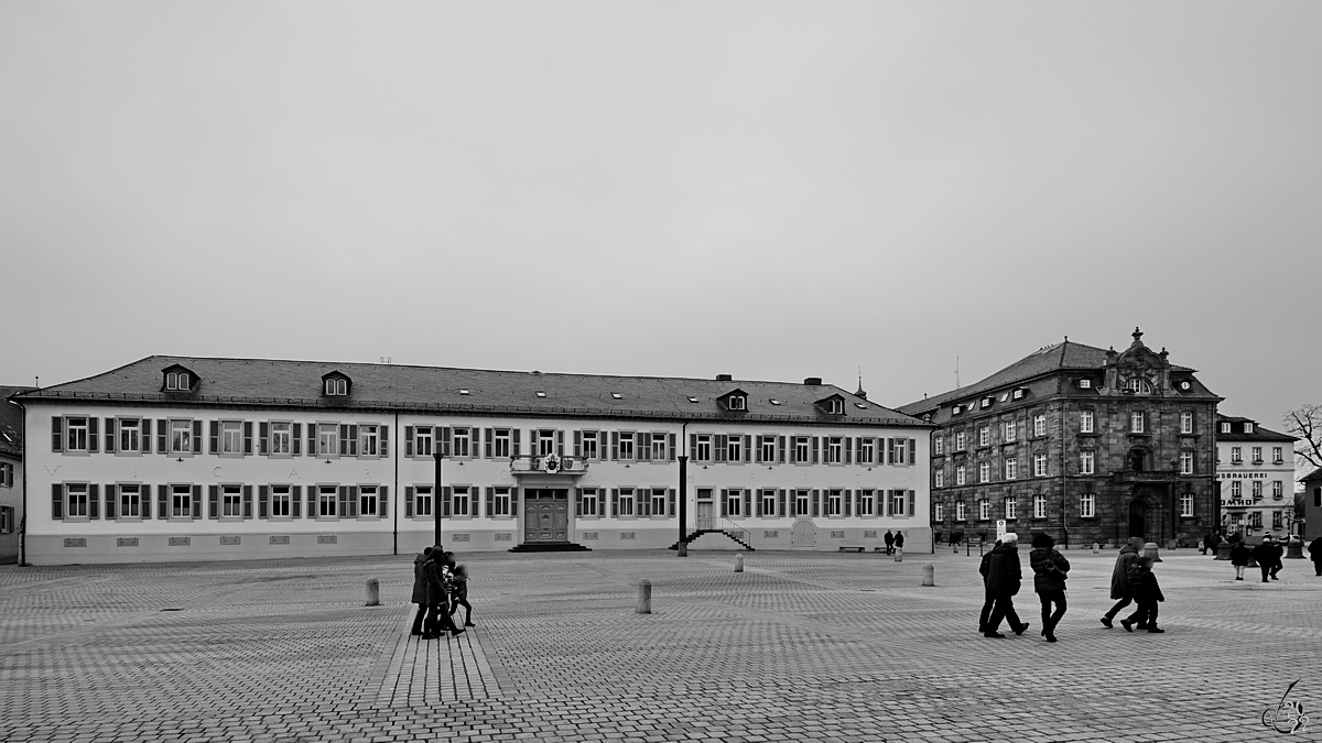 Der Vikarienhof wurde um 1704 als Wohnkomplex für ältere Domvikare erbaut und seit 1821 als Bischöfliches Palais genutzt. (Speyer, Dezember 2014)