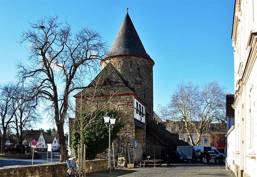 Der  Wasemer Turm  (Tor) in Rheinbach - 10.01.2014