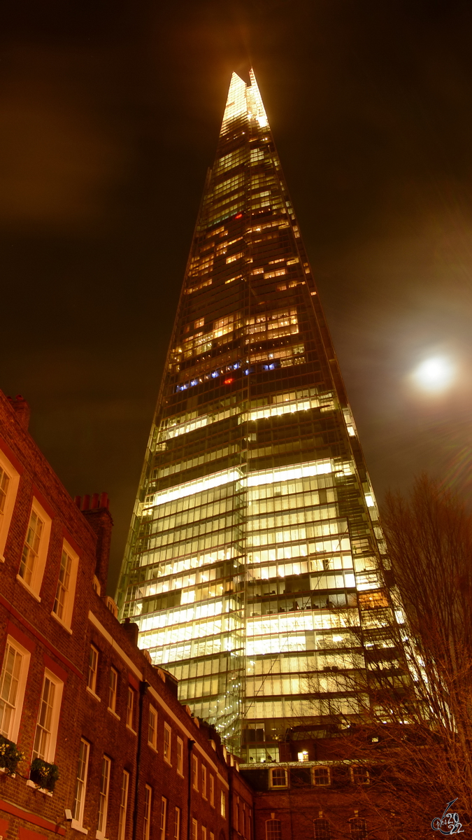 Der Wolkenkratzer  The Shard  ist insgesamt 309,6 Meter hoch. (London, Februar 2015)