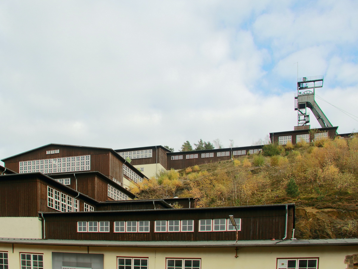 Detailaufnahme im Erzbergwerk Rammelsberg der Museumshuser und des Frderkorbs am 03. November 2017.