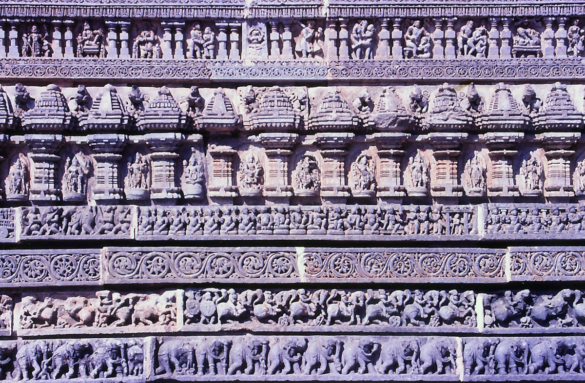 Detailaufnahme vom Hoysaleshwara-Tempel in Halebid bed Hassan. Aufnahme: November 1988 (Bild vom Dia)