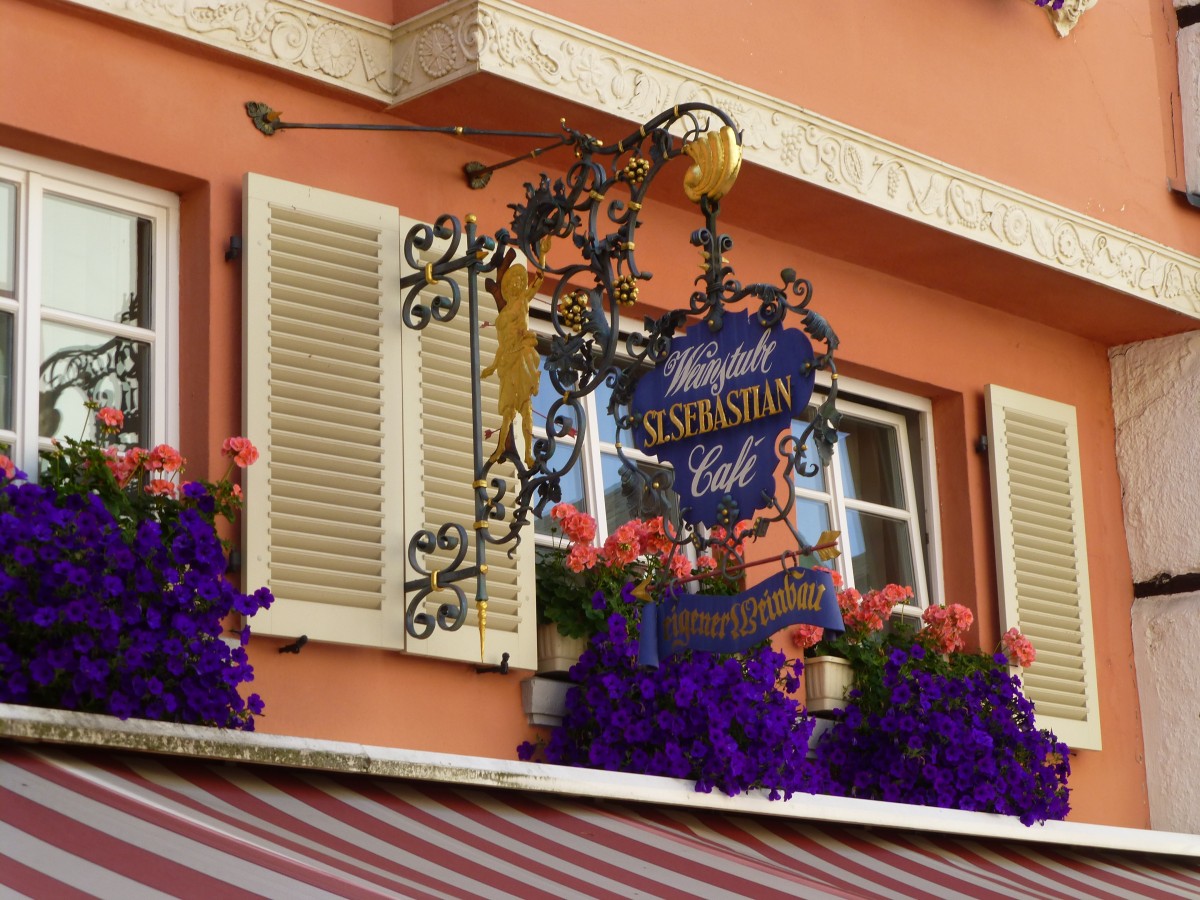 Deutschland, Rheinland-Pfalz, Bernkastel, Wirtshausschild in der Burgstrasse, 09.08.2014