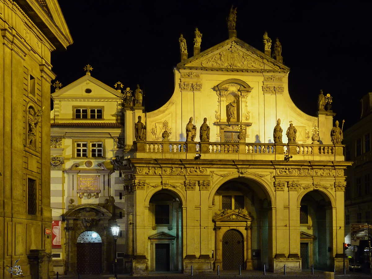 Die im 17. Jahrhundert restaurierte Renaissancekirche zum heiligen Salvator befindet sich unweit der Karlsbrcke in Prag. (September 2012)