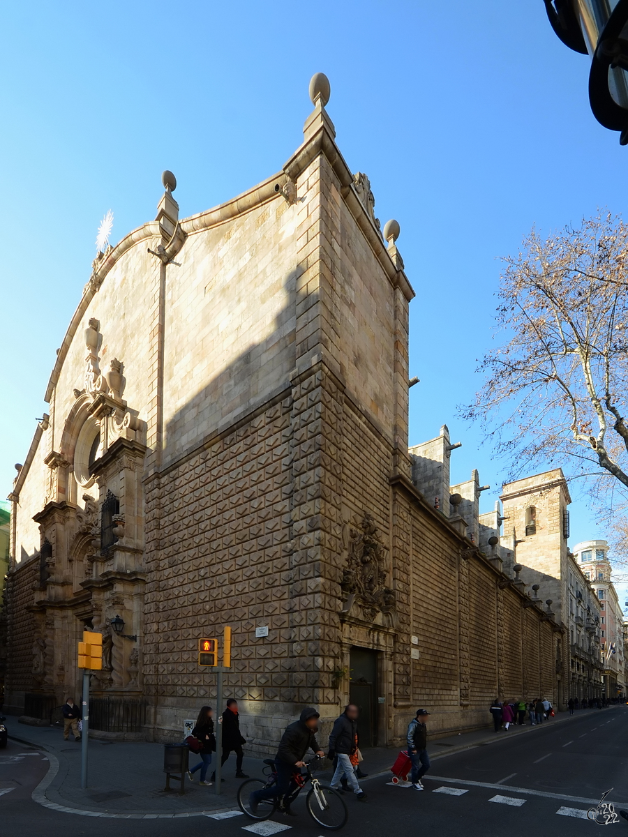 Die im 17. Jahrhundert im Stil des Hochbarock errichtete Bethlehem-Kirche (Esglsia de la Mare de Du de Betlem) galt bis zu einem Brand im Jahre 1936 als schnstes barockes Gebude der Stadt Barcelona. (Februar 2013)