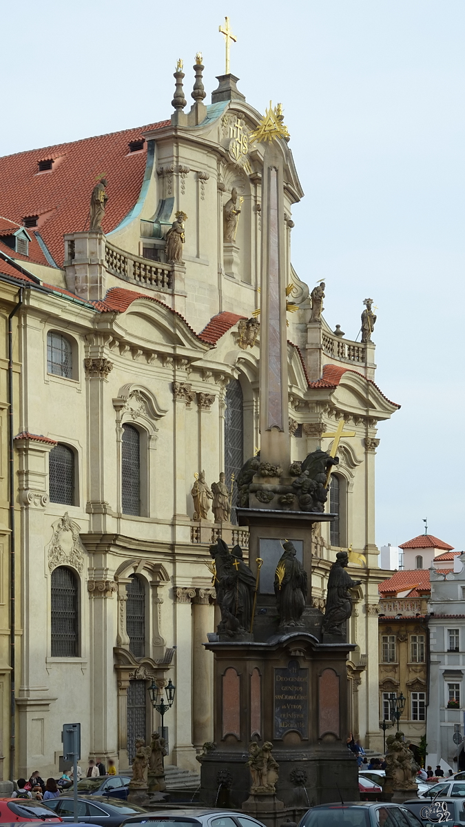Die barocke Dreifaltigkeitssule (Pestsule) wurde aus Dank fr das Ende des Pest im Jahr 1713 errichtet. (Prag, September 2012)
