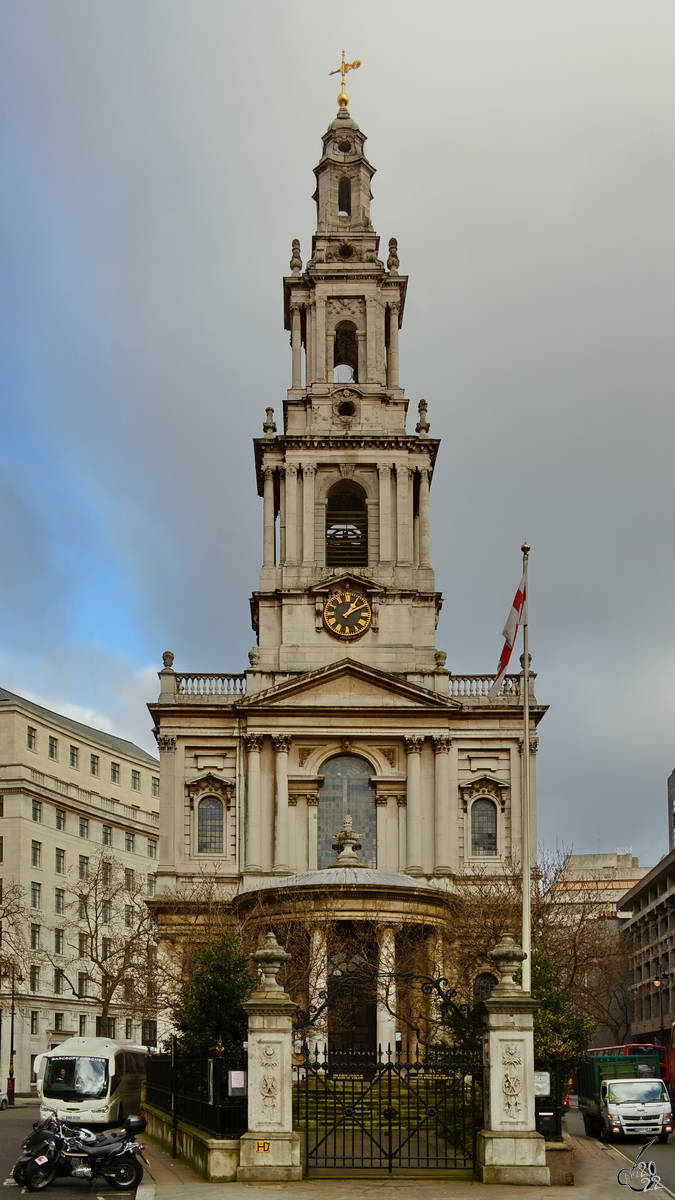 Die barocke Gemeindekirche St Mary le Strand wurde in den Jahren 1714 bis 1723 errichtet. (London, Februar 2015)