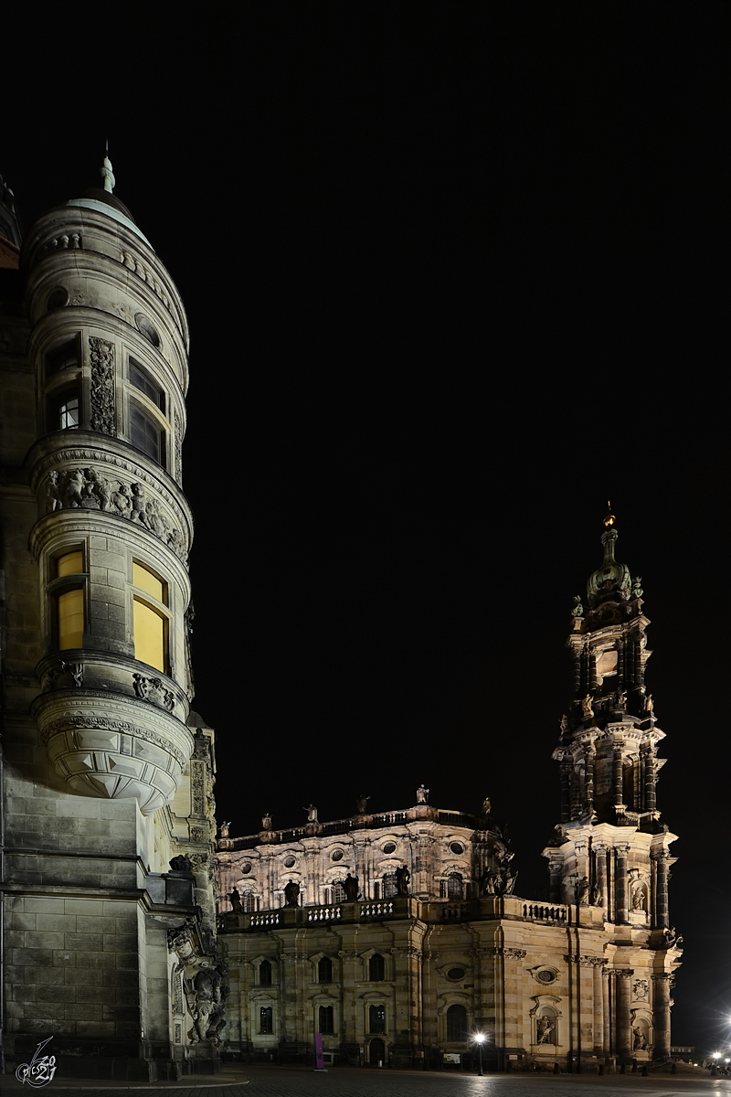 Die barocke Hofkirche in Dresden befindet sich auf den Schlossplatz. (April 2014)