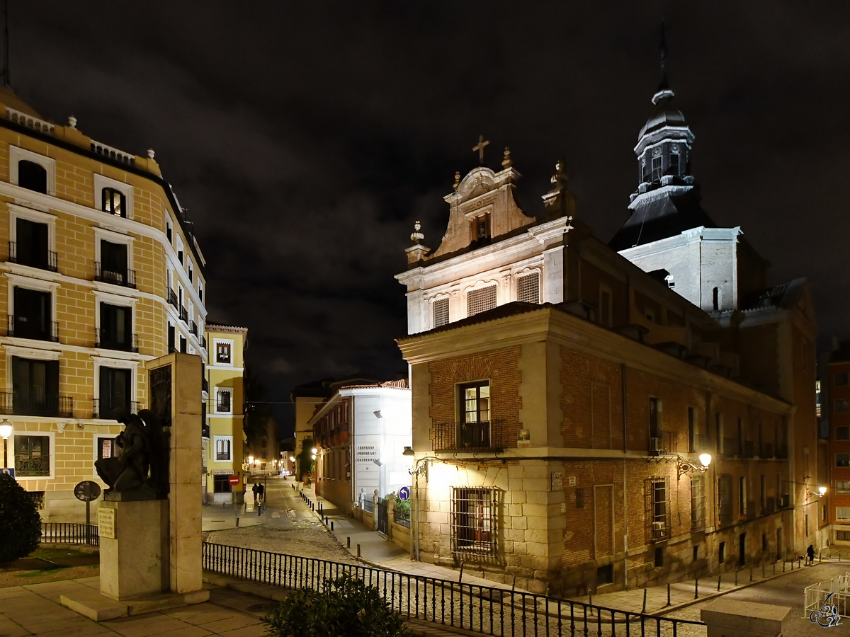 Die barocke Kathedrale der Streitkrfte (Iglesia Catedral de las Fuerzas Armadas) wurde in den Jahren von 1671 bis 1744 erbaut. (Madrid, November 2022)