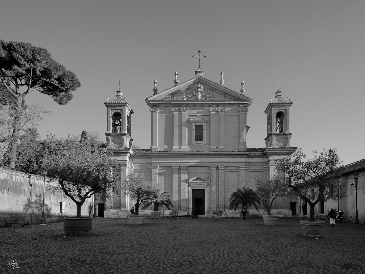 Die Basilica di Sant’Anastasia al Palatino wurde gegen Ende des 8. und Anfang des 9. Jahrhunderts errichtet und ist der heiligen Anastasia geweiht. (Rom, Dezember 2015)