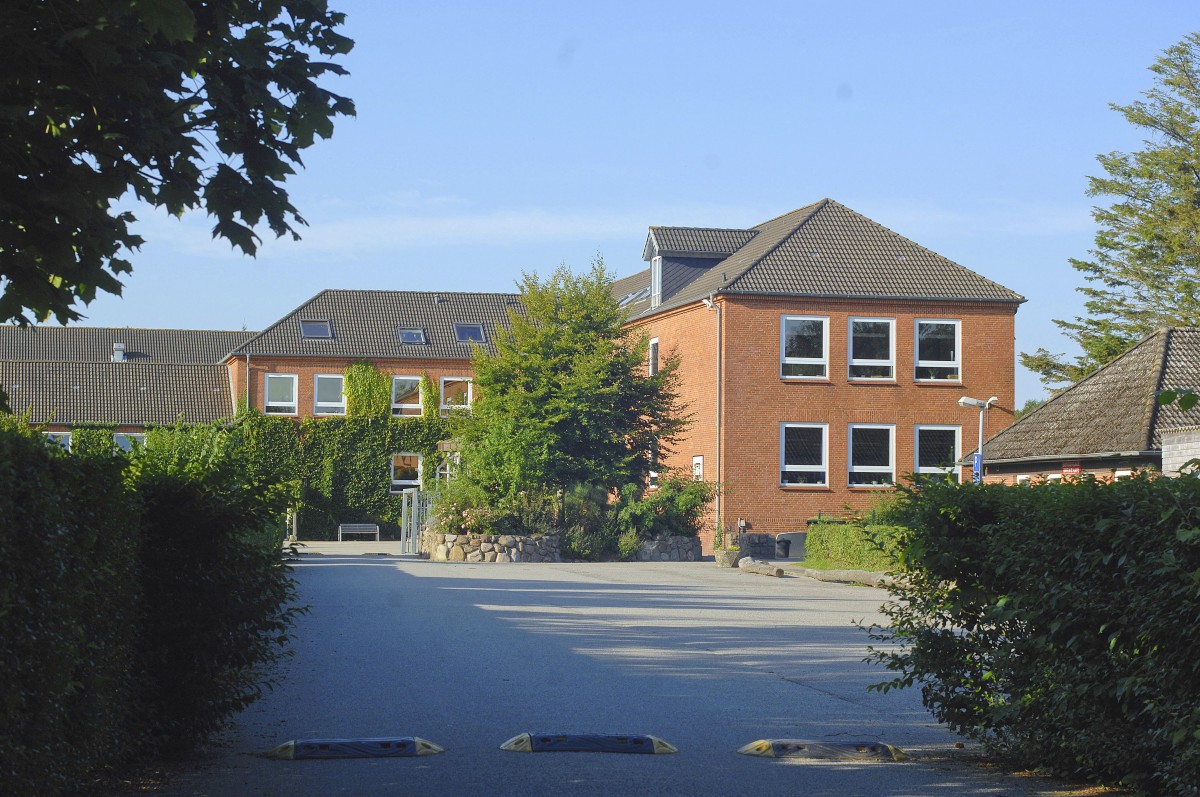 Die dnische Schule in Harrislee bei Flensburg. Aufnahme: August 2013.