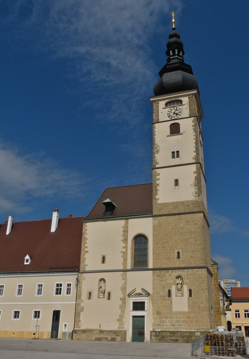 Die Dom- und Pfarrkirche Maria Himmelfahrt von St. Plten. Diese ist seit 1785 die Kathedrale der Dizese St Plten. 03.06.2023