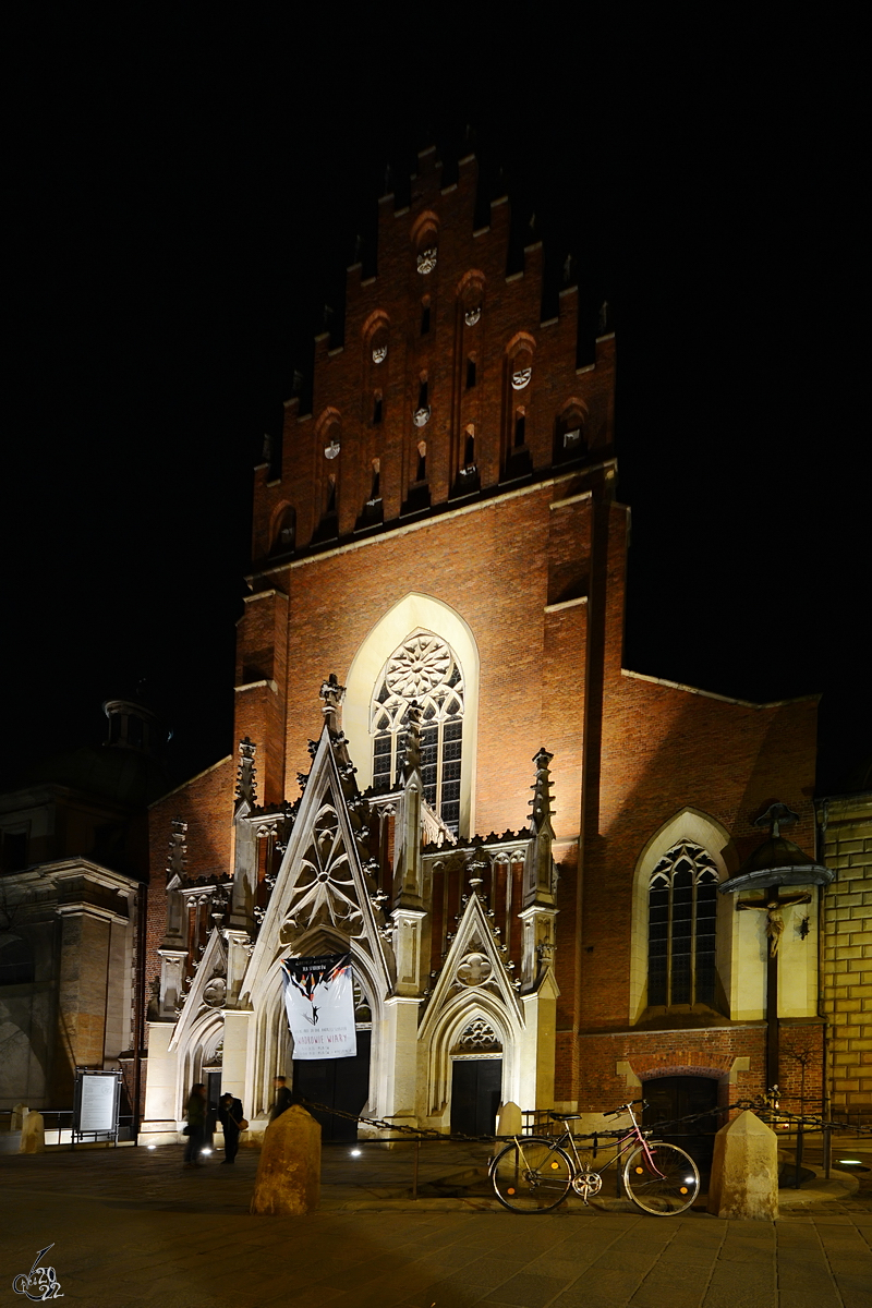 Die Dominikanerbasilika in Krakau wurde nach einem Brand im Jahre 1850 wieder aufgebaut. (Mrz 2014)