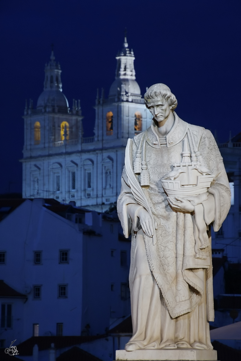 Die Estatua de S.Vicente wurde dem Patron der Dizese Lissabon gewidmet. (Lissabon, Januar 2017)