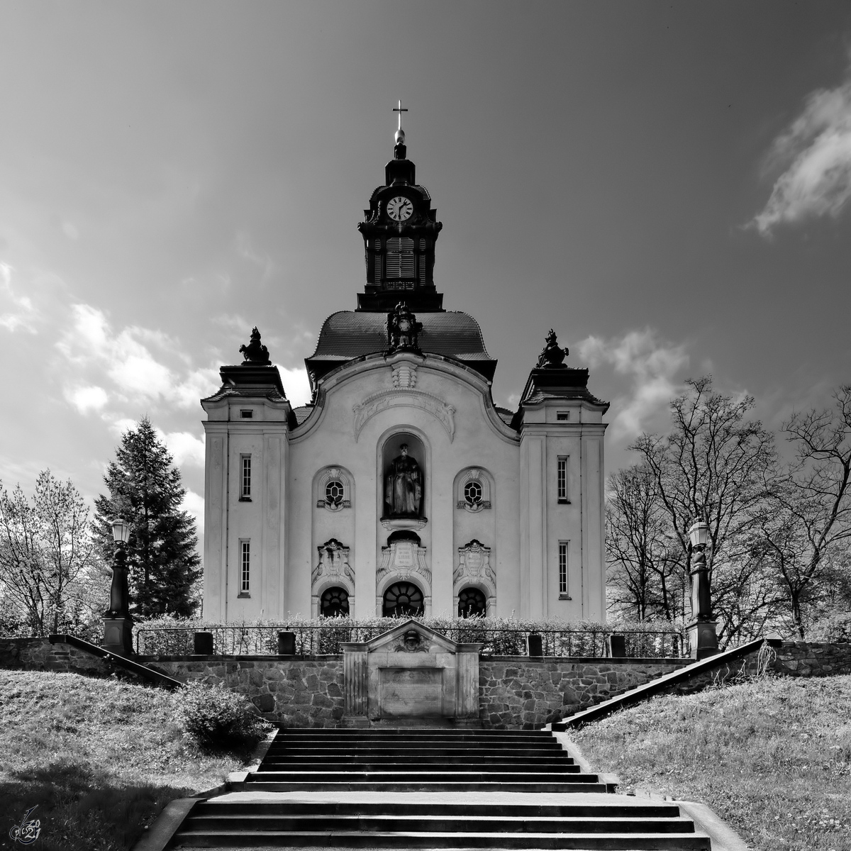 Die evangelisch-lutherische Moritzburger Kirche wurde von 1902 bis 1904 im neobarocken Stil erbaut. (April 2014)