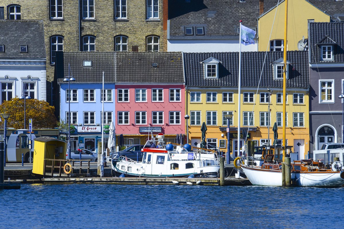 Die Flensburger Schiffbrcke von der Wasserterrasse aus gesehen. Aufnahme: 21. April 2020.