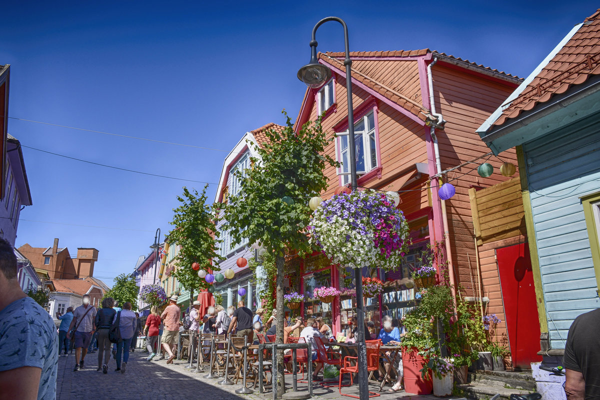 Die Fugngerzone in vre Holmgata in Stavanger, Norwegen. Aufnahme: 2. Juli 2018.