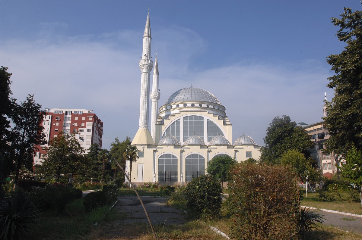 Die groe Moschee in Shkodr - Albanien. Aufnahme: 8. Juli 2012.