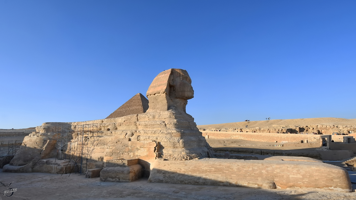 Die Große Sphinx Mitte Dezember 2018 vor der Cheops-Pyramide in Gizeh.