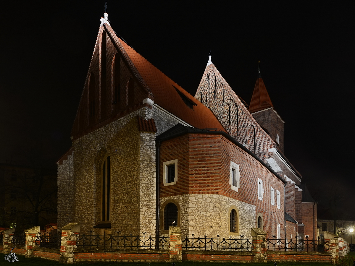 Die Heilig-Kreuz-Kirche in Krakau wurde im 13. Jahrhundert im Stil der Backsteingotik erbaut. (April 2014)