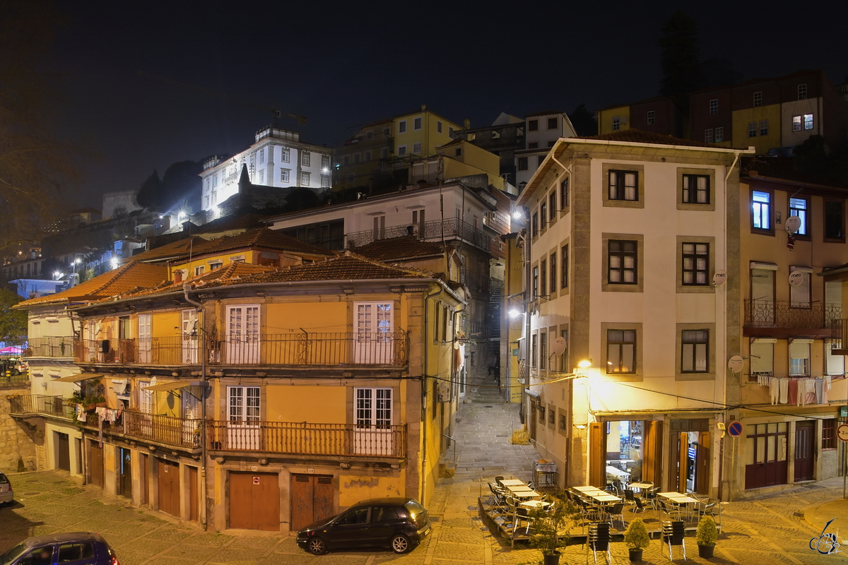 Die historische Altstadt in Porto. (Januar 2017)