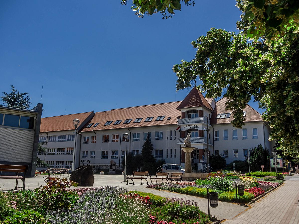 Die Illys Gyula Grundschule in Hvz am 12.06.2017