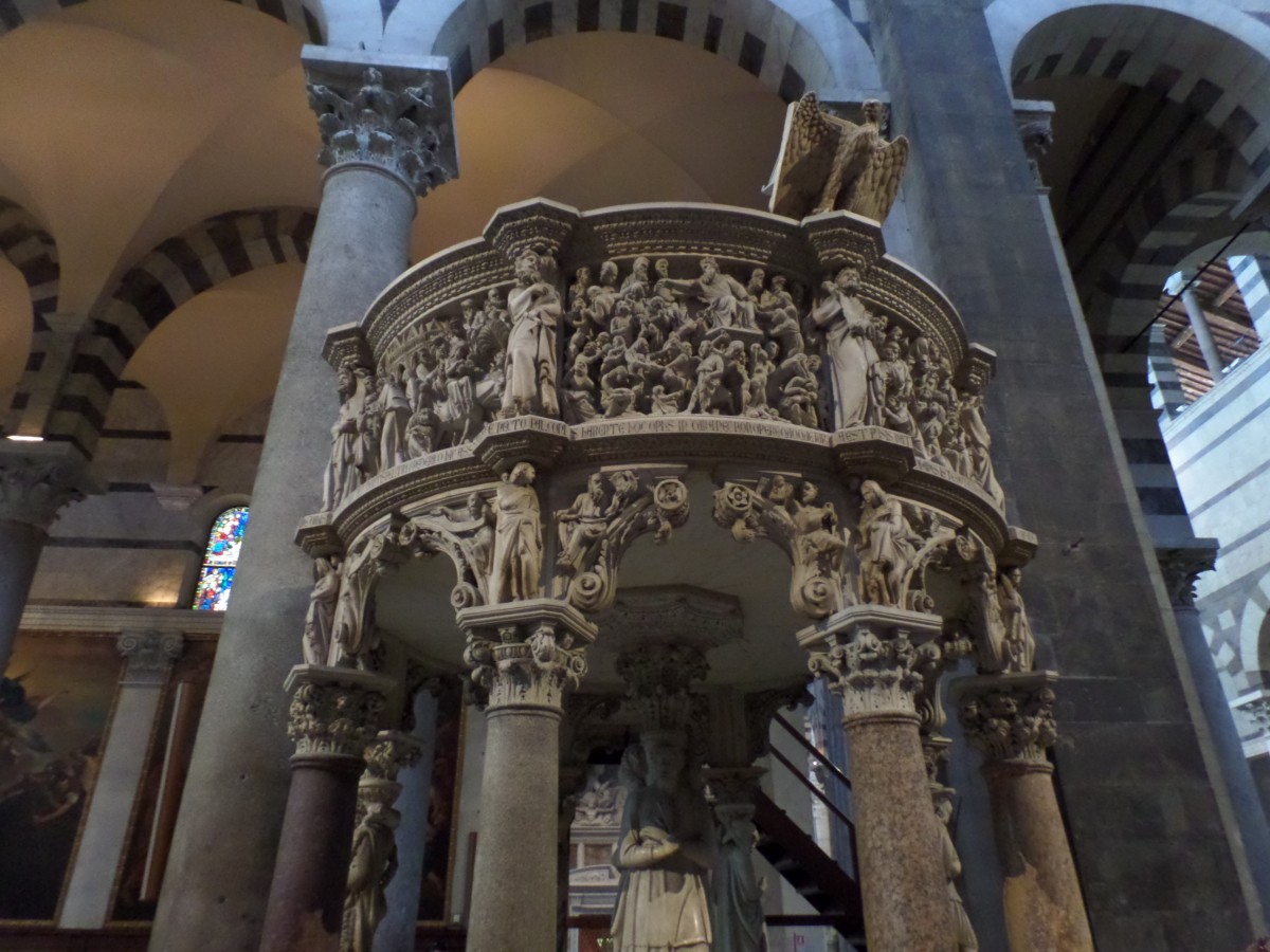 Die Kanzel von Giovanni Pisano im Dom von Pisa, Foto am 21.5.2014
