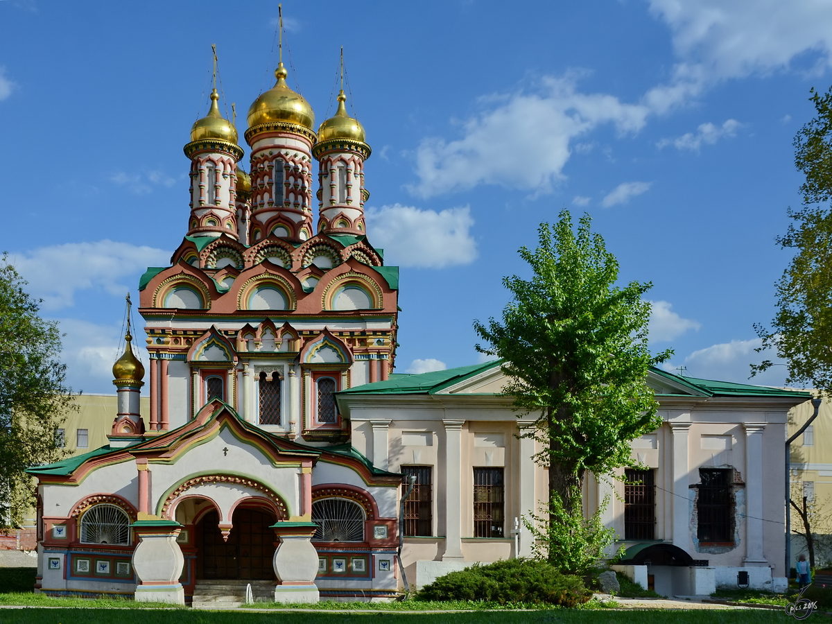 Die Kapelle St. Nikolaus in der russischen Hauptstadt Moskau. (Mai 2016)