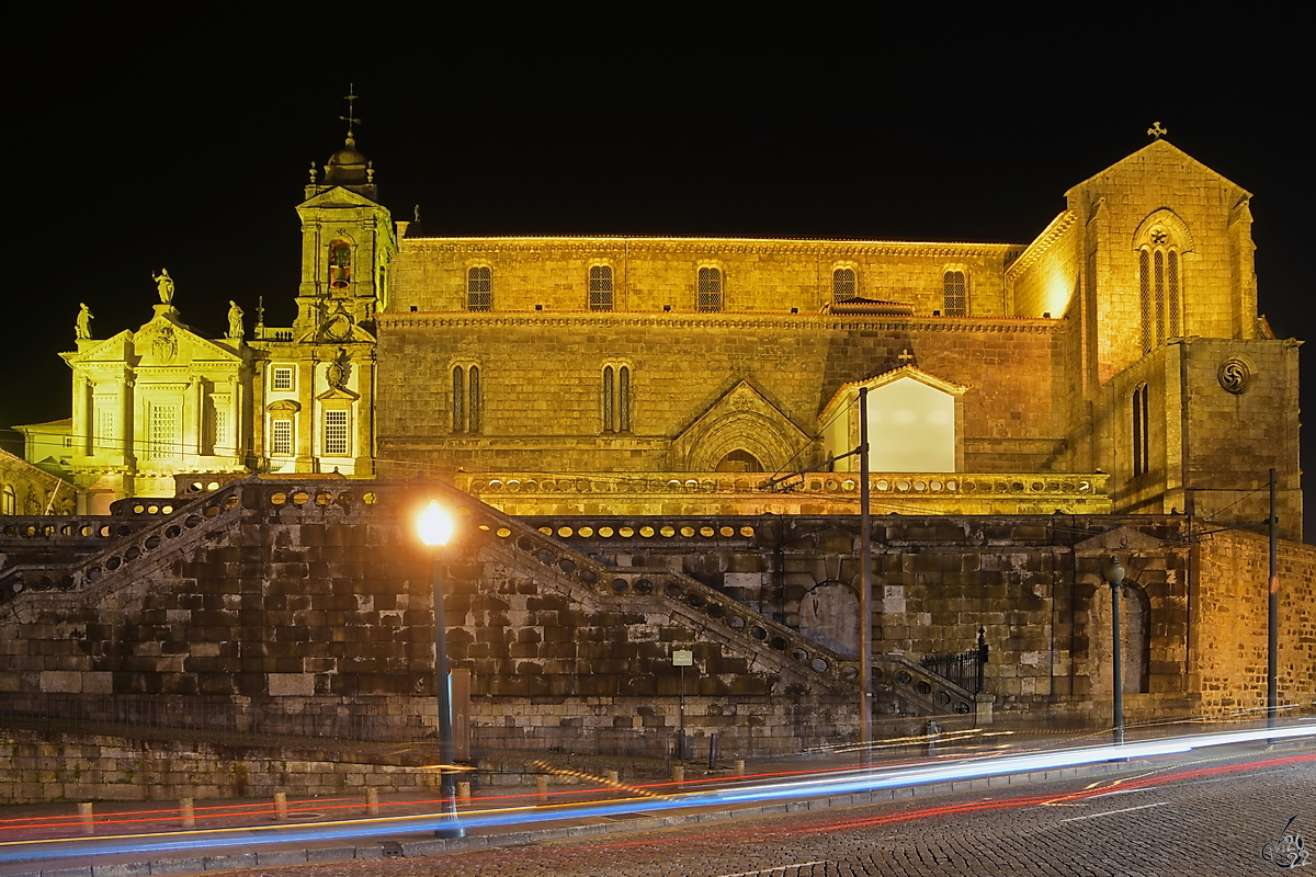 Die Kirche des heiligen Franziskus (Igreja de So Francisco) in Porto. (Januar 2017)