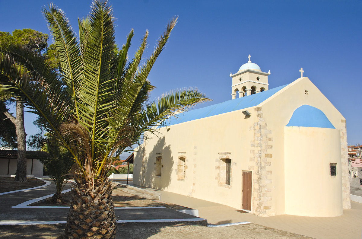 Die Kirche von Platanias auf Kreta. Aufnahme: 21. Oktober 2016.