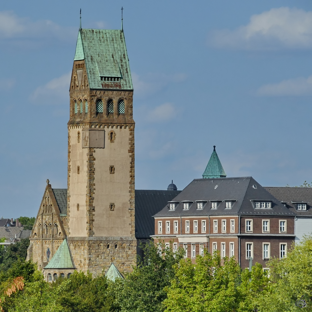 Die koptische Kirche St. Bonifatius wurde von 1911 bis 1912 erbaut und befindet sich in Duisburg-Hochfeld. (August 2022)