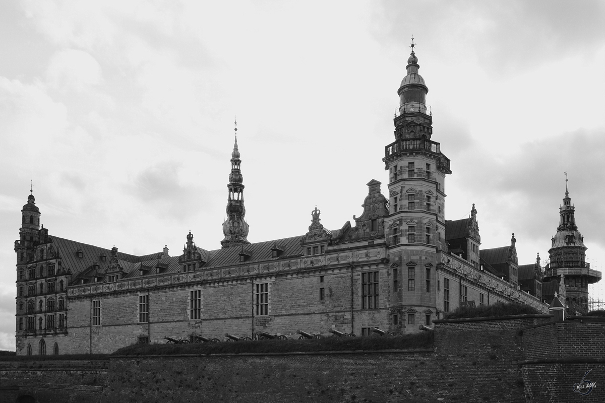 Die Kronburg in Helsingør ist die Heimat von Shakespeares Hamlet. (Mai 2012)