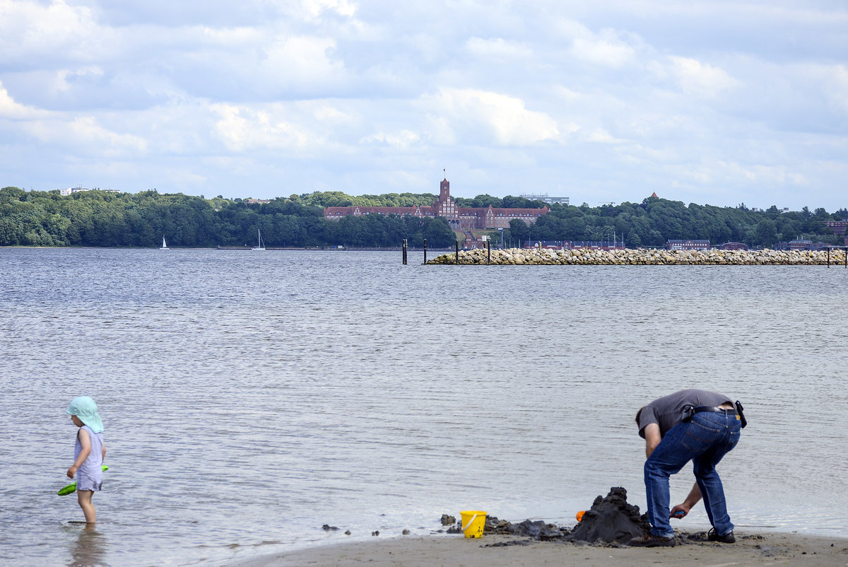 Die Marineschule Mrwik (Flensburg) von Wassersleben aus gesehen. Aufnahme: 17. Juni 2018.