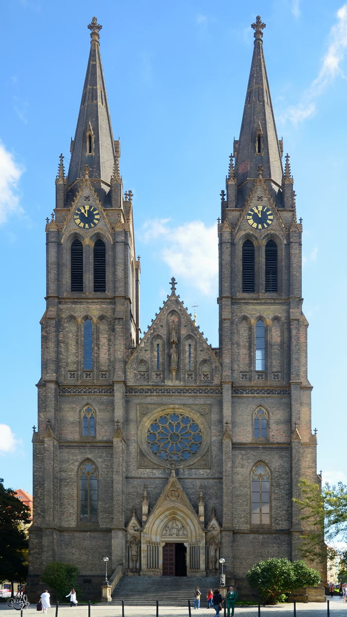 Die neugotische Basilika St. Ludmilla wurde 1892 fertiggestellt. (Prag, September 2012)