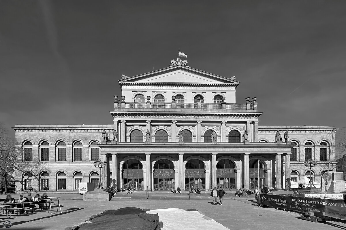 Die Nieders�chsischen Staatstheater Hannover wurde im Jahr 1852 als K�nigliches Hoftheater er�ffnet. (April 2026)
