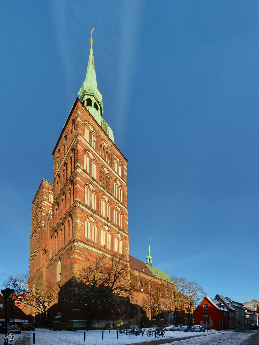 Die  Nikolaikirche in Stralsund  wurde im Jahr 1276 erstmals urkundlich erwhnt. (Dezember 2014)